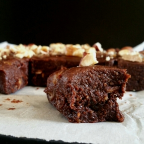 Brownie cru/Billes d’énergie au chocolat (vegan) (Foodista #18)